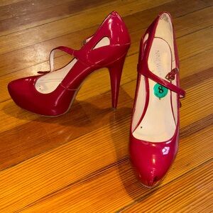 Nine West Glossy Red Mary Jane Stiletto Pumps